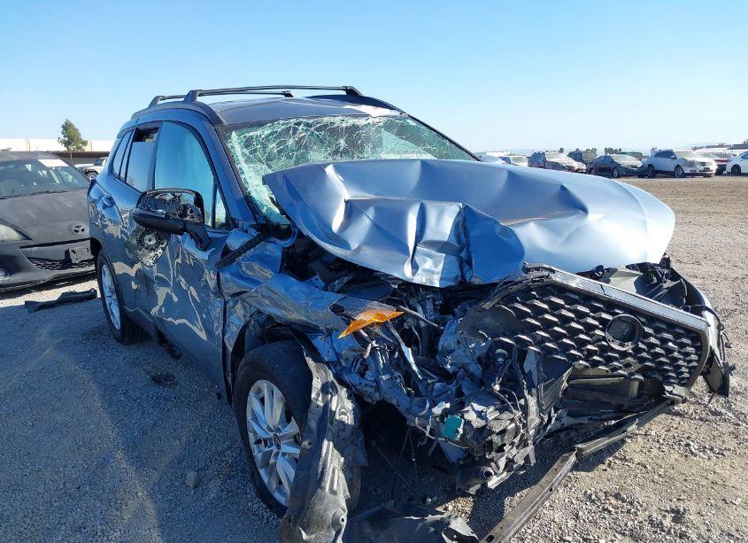 Photo 6 of 2023 Toyota Corolla CROSS LE (VIN 7MUCAABG7PV044598)