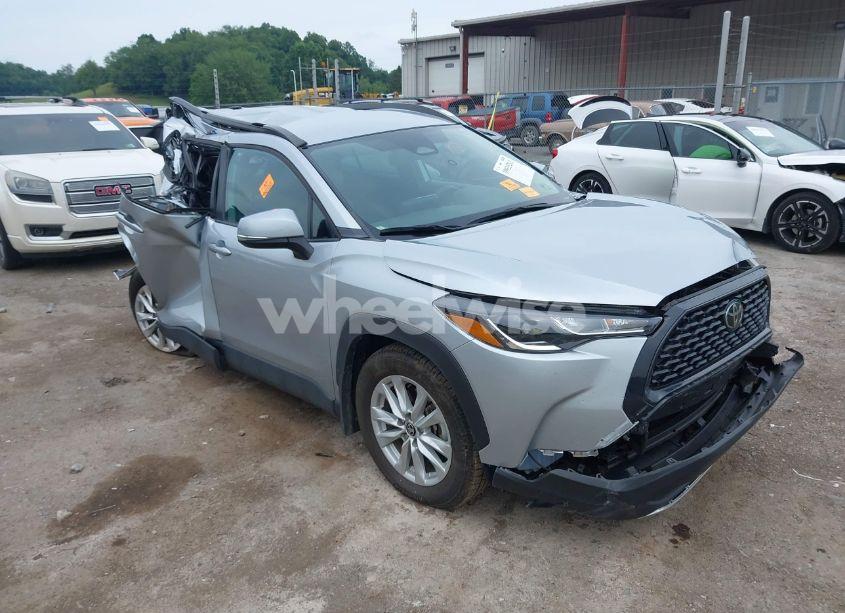 2023 Toyota Corolla CROSS LE (VIN 7MUCAABG8PV044559) main photo