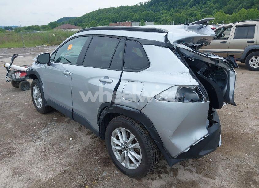 Photo 3 of 2023 Toyota Corolla CROSS LE (VIN 7MUCAABG8PV044559)
