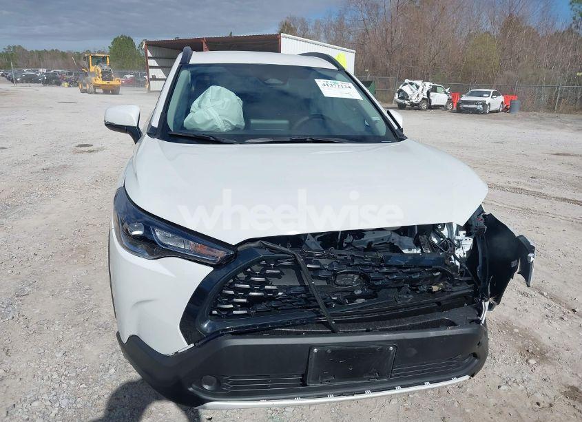 Photo 12 of 2024 Toyota Corolla CROSS LE (VIN 7MUCAABG8RV112538)