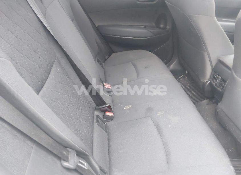 Photo 8 of 2022 Toyota Corolla CROSS LE (VIN 7MUCAABG9NV013978)