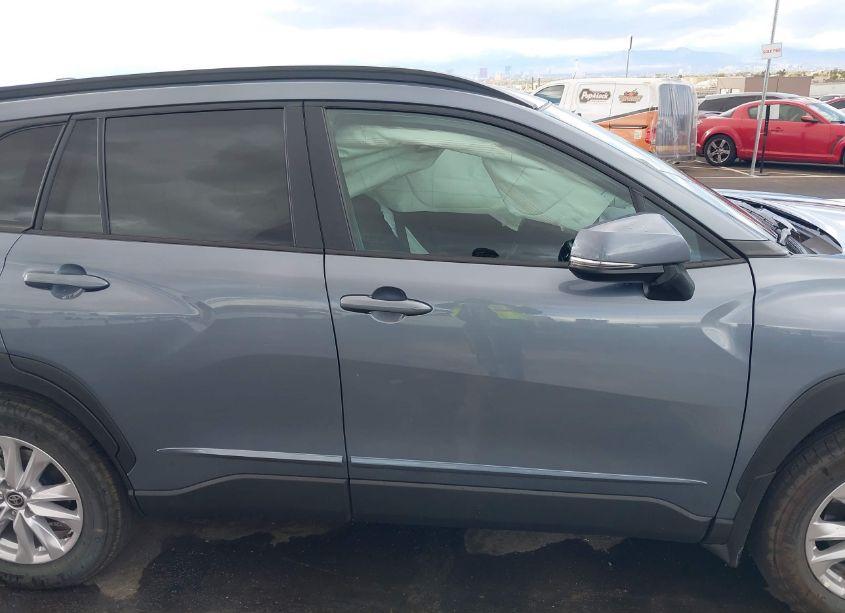 Photo 13 of 2024 Toyota Corolla CROSS LE (VIN 7MUCAABG9RV098889)