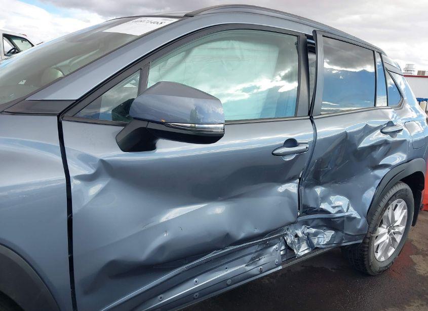 Photo 6 of 2024 Toyota Corolla CROSS LE (VIN 7MUCAABG9RV098889)