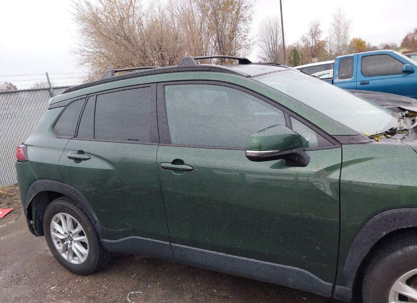 Photo 13 of 2022 Toyota Corolla CROSS LE (VIN 7MUCAABGXNV021300)