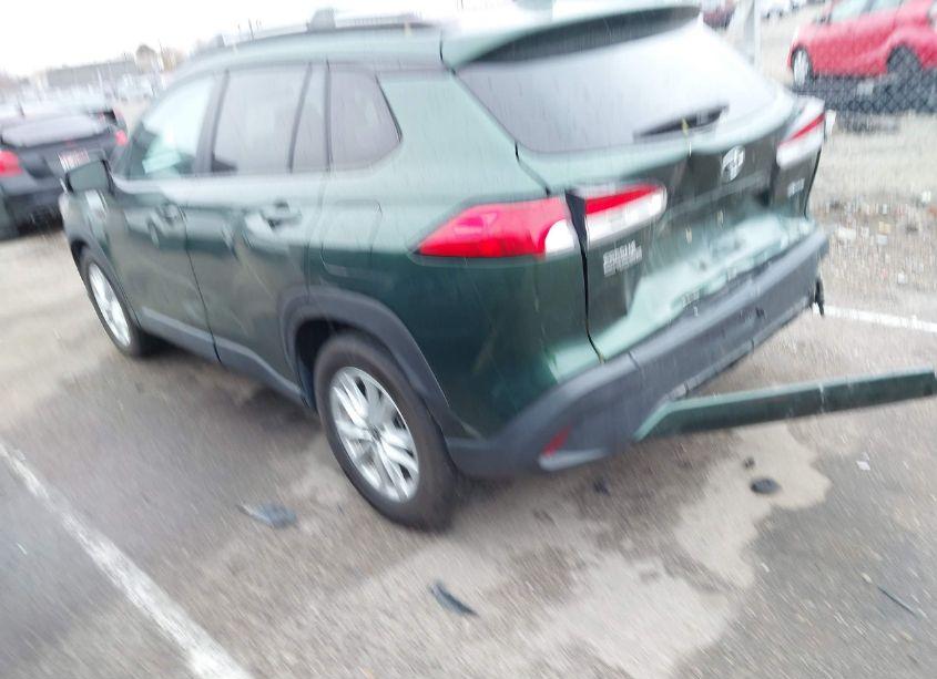 Photo 3 of 2022 Toyota Corolla CROSS LE (VIN 7MUCAABGXNV021300)