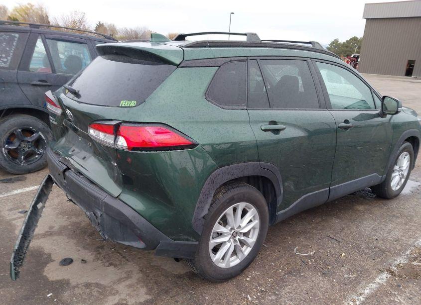 Photo 4 of 2022 Toyota Corolla CROSS LE (VIN 7MUCAABGXNV021300)