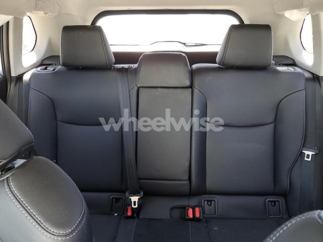 Photo 4 of 2023 TOYOTA COROLLA CROSS XLE (VIN 7MUDAAAG0PV042939)