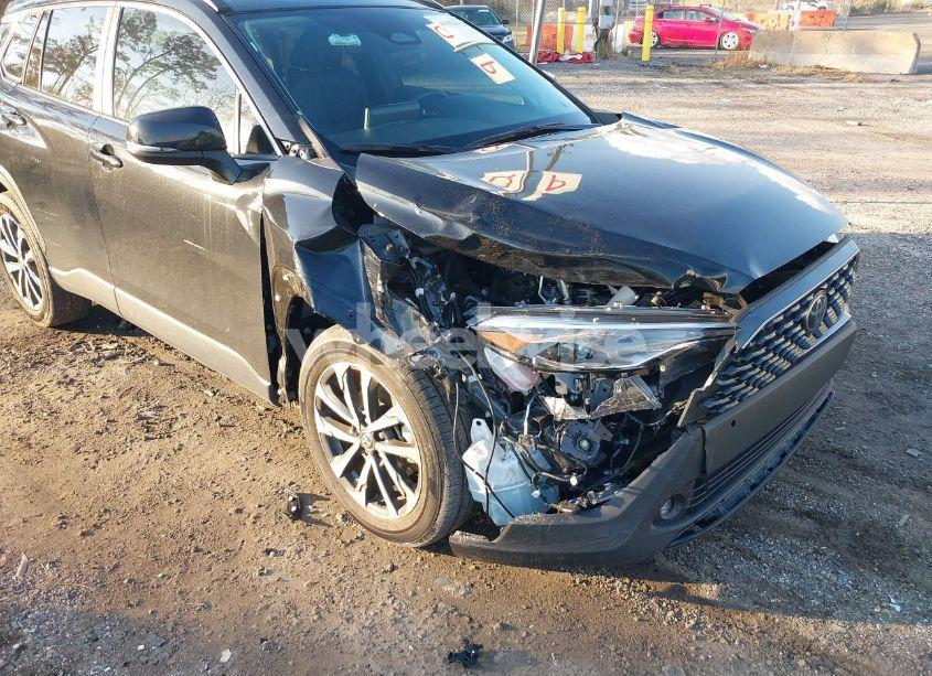 Photo 6 of 2023 Toyota Corolla CROSS XLE (VIN 7MUDAAAG0PV068103)