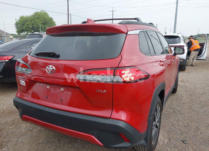 Photo 4 of 2024 Toyota Corolla CROSS XLE (VIN 7MUDAAAG0RV094154)