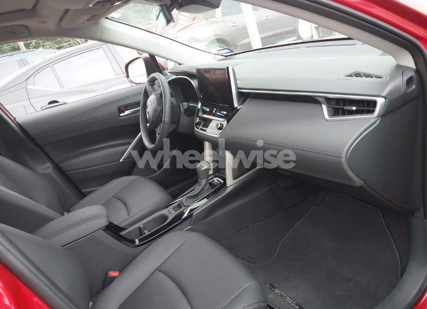 Photo 5 of 2024 Toyota Corolla CROSS XLE (VIN 7MUDAAAG0RV094154)