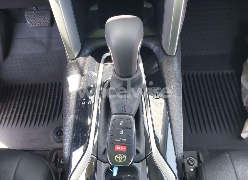 Photo 11 of 2024 Toyota Corolla CROSS XLE (VIN 7MUDAAAG0RV097510)