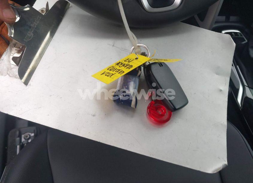 Photo 11 of 2024 Toyota Corolla CROSS XLE (VIN 7MUDAAAG0RV098544)