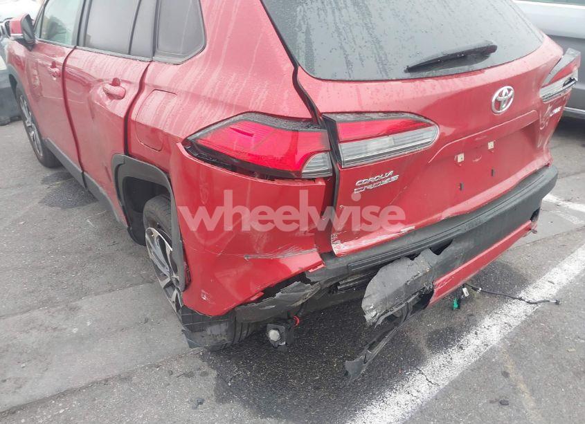 Photo 6 of 2024 Toyota Corolla CROSS XLE (VIN 7MUDAAAG0RV098544)