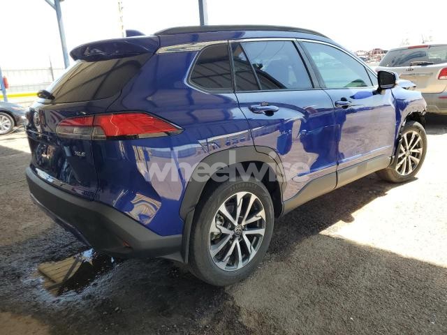 Photo 10 of 2022 TOYOTA COROLLA CROSS XLE (VIN 7MUDAAAG1NV005394)