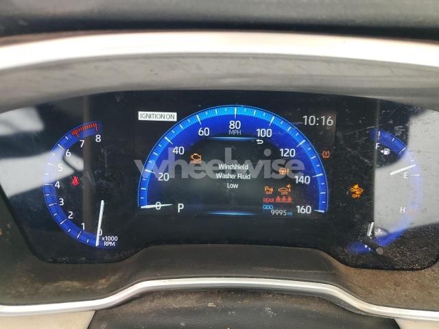 Photo 5 of 2022 TOYOTA COROLLA CROSS XLE (VIN 7MUDAAAG1NV005394)