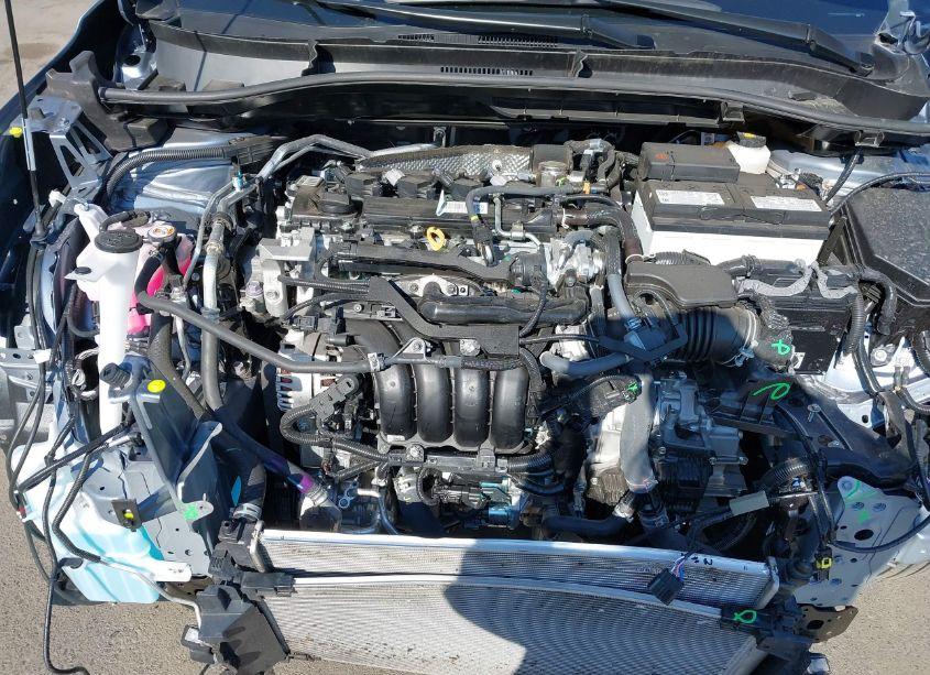 Photo 10 of 2024 Toyota Corolla CROSS XLE (VIN 7MUDAAAG1RV094924)