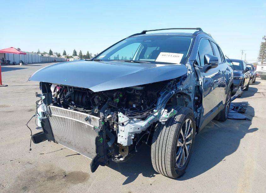 Photo 2 of 2024 Toyota Corolla CROSS XLE (VIN 7MUDAAAG1RV094924)