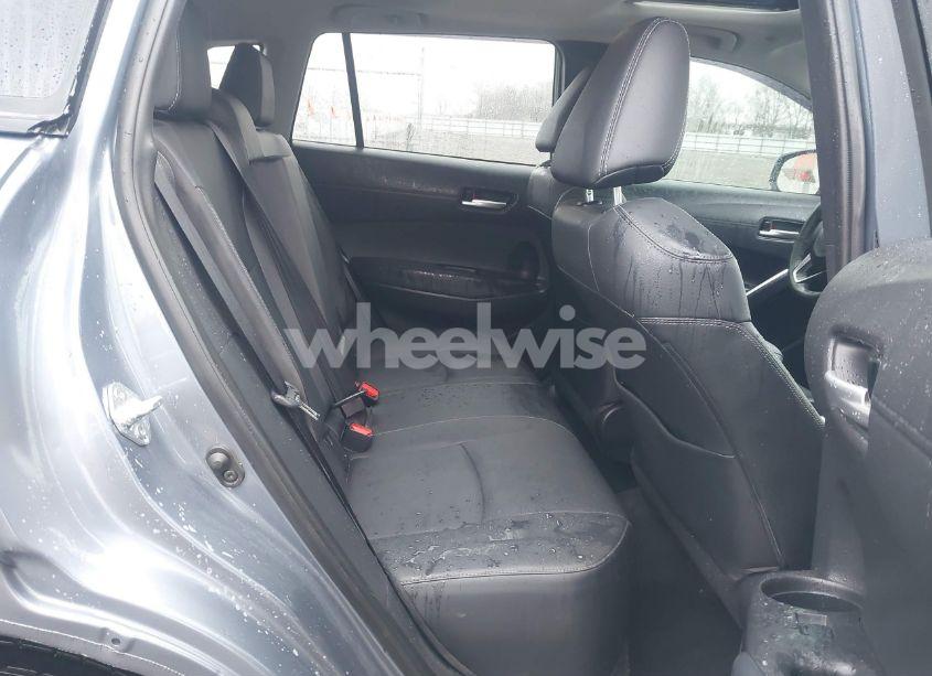 Photo 8 of 2022 Toyota Corolla CROSS XLE (VIN 7MUDAAAG2NV011575)