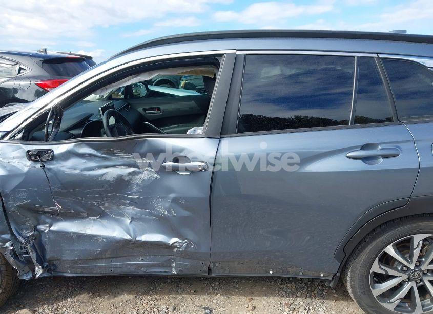 Photo 15 of 2023 Toyota Corolla CROSS XLE (VIN 7MUDAAAG2PV053666)