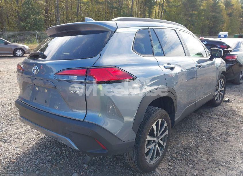 Photo 4 of 2023 Toyota Corolla CROSS XLE (VIN 7MUDAAAG2PV053666)