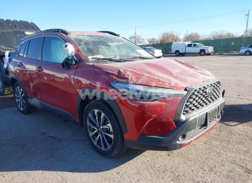 2023 Toyota Corolla CROSS XLE (VIN 7MUDAAAG2PV055420) main photo