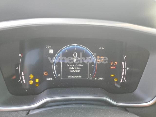 Photo 12 of 2025 TOYOTA COROLLA CROSS XLE (VIN 7MUDAAAG2SV131324)