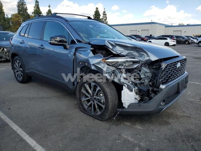 Photo 8 of 2025 TOYOTA COROLLA CROSS XLE (VIN 7MUDAAAG2SV131324)