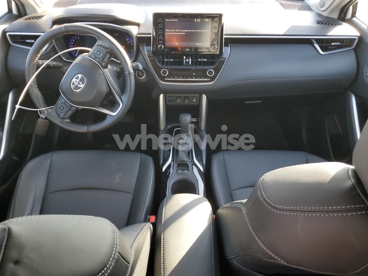 Photo 8 of 2022 TOYOTA COROLLA CROSS XLE (VIN 7MUDAAAG3NV017515)