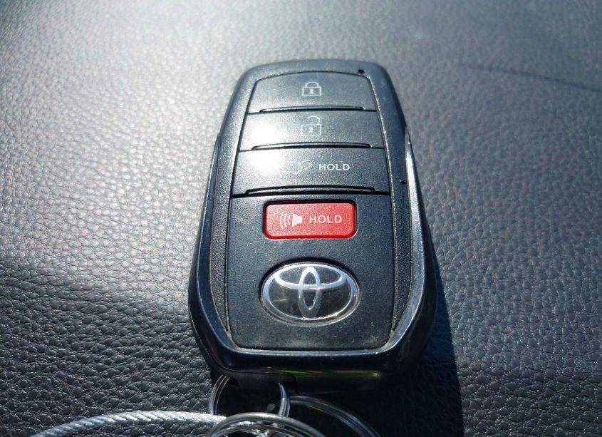 Photo 11 of 2023 Toyota Corolla CROSS XLE (VIN 7MUDAAAG3PV066281)