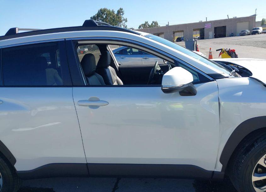 Photo 13 of 2023 Toyota Corolla CROSS XLE (VIN 7MUDAAAG3PV066281)