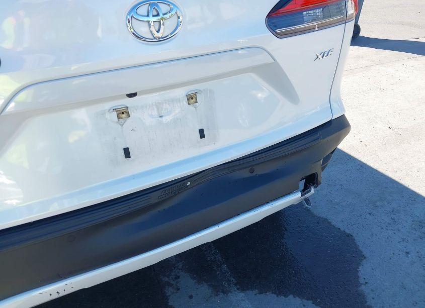 Photo 6 of 2023 Toyota Corolla CROSS XLE (VIN 7MUDAAAG3PV066281)