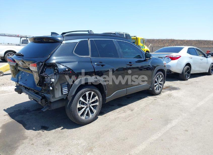 Photo 4 of 2023 Toyota Corolla CROSS XLE (VIN 7MUDAAAG3PV069634)