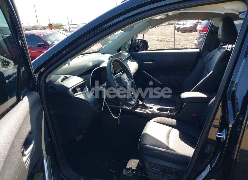 Photo 18 of 2024 Toyota Corolla CROSS XLE (VIN 7MUDAAAG3RV083617)