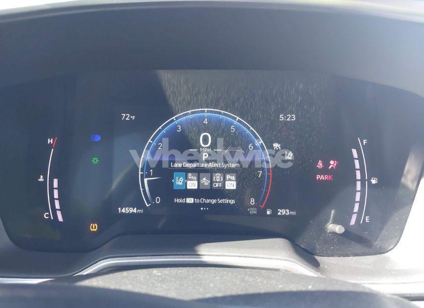 Photo 7 of 2024 Toyota Corolla CROSS XLE (VIN 7MUDAAAG3RV083617)