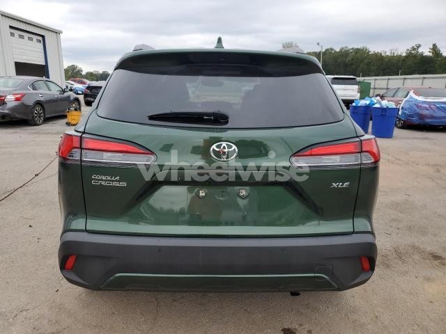 Photo 5 of 2022 TOYOTA COROLLA CROSS XLE (VIN 7MUDAAAG4NV010198)