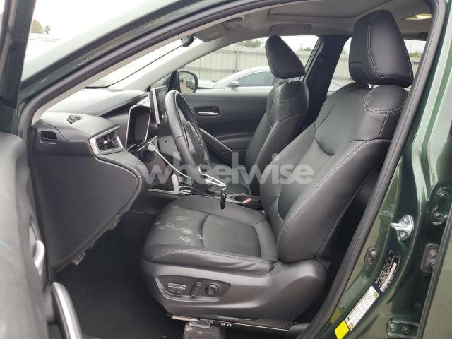 Photo 8 of 2022 TOYOTA COROLLA CROSS XLE (VIN 7MUDAAAG4NV010198)