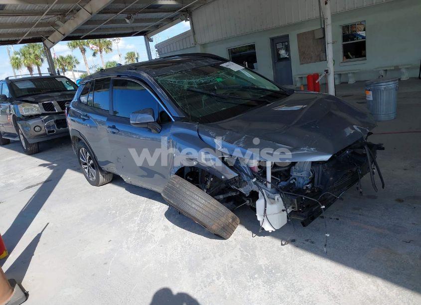 2023 Toyota Corolla CROSS XLE (VIN 7MUDAAAG4PV043088) main photo