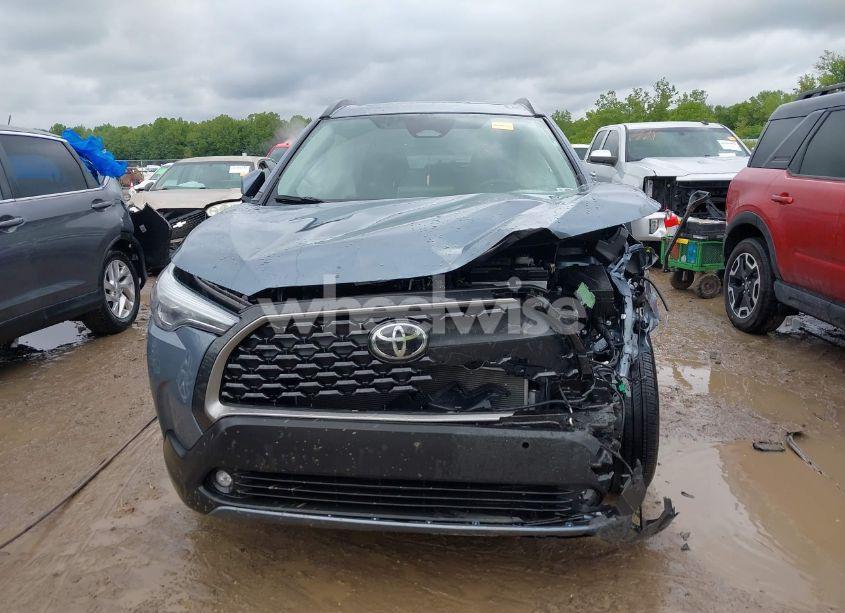 Photo 12 of 2023 Toyota Corolla CROSS XLE (VIN 7MUDAAAG4PV062515)