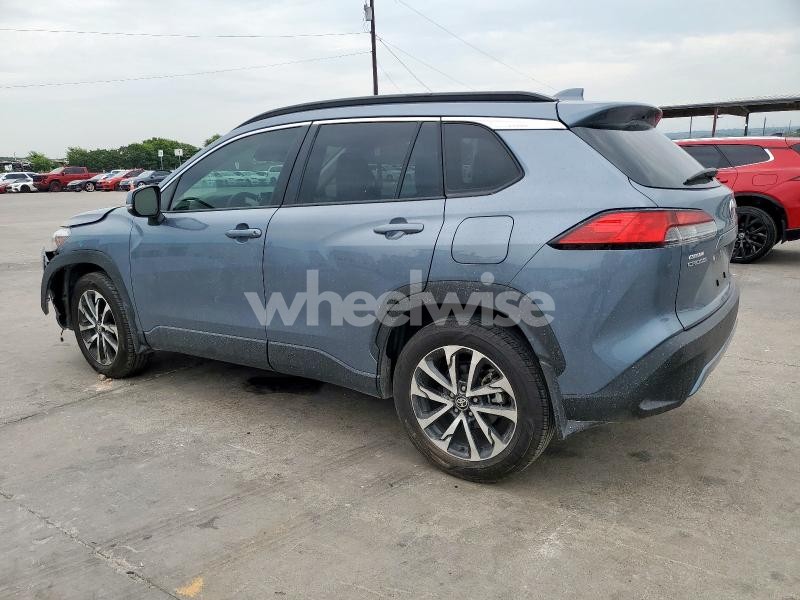 Photo 2 of 2023 TOYOTA COROLLA CROSS XLE N/A (VIN 7MUDAAAG4PV069416)