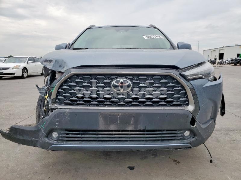 Photo 3 of 2023 TOYOTA COROLLA CROSS XLE N/A (VIN 7MUDAAAG4PV069416)