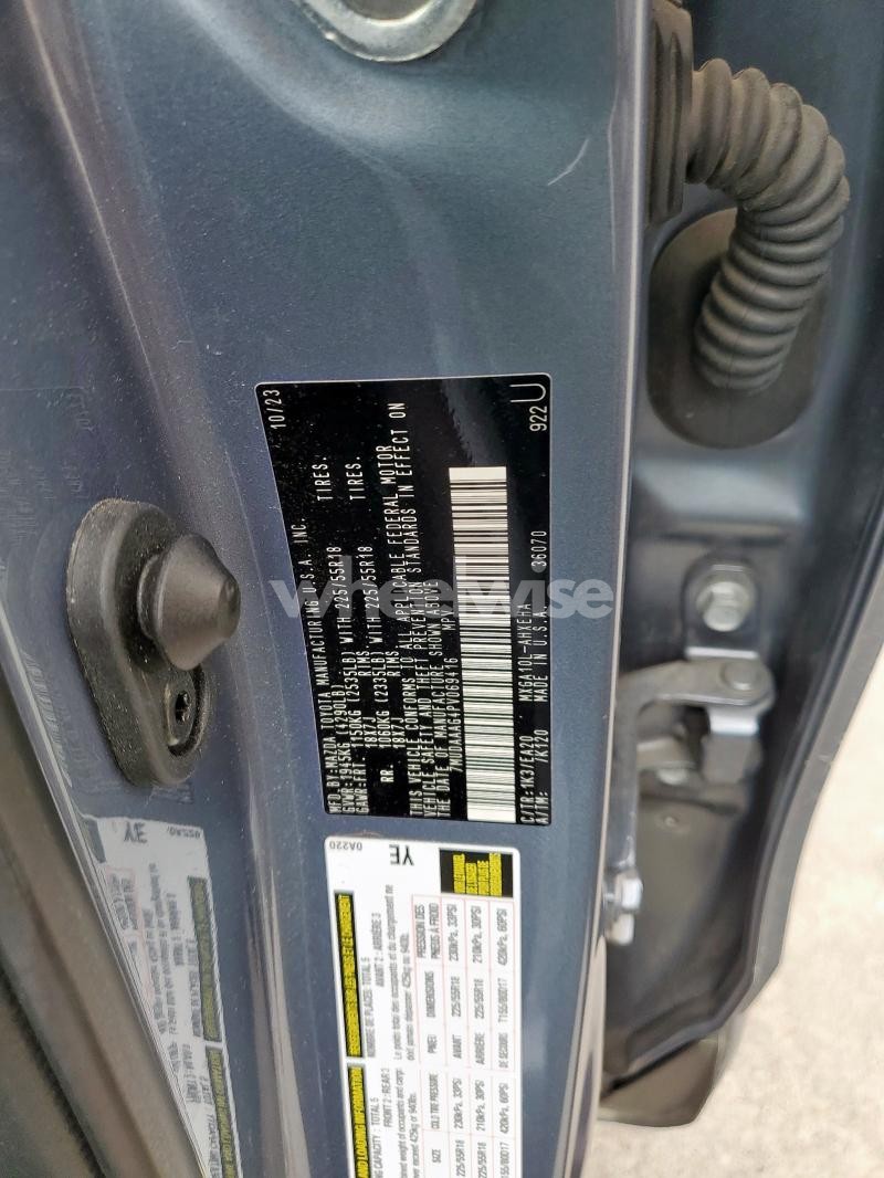 Photo 6 of 2023 TOYOTA COROLLA CROSS XLE N/A (VIN 7MUDAAAG4PV069416)