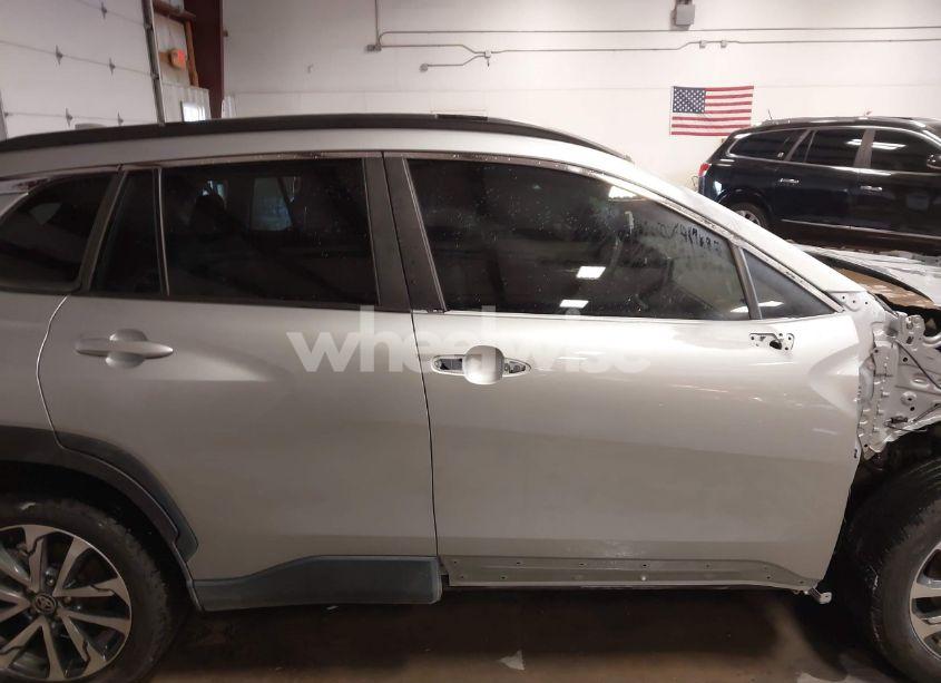 Photo 14 of 2023 Toyota Corolla CROSS XLE (VIN 7MUDAAAG6PV068252)