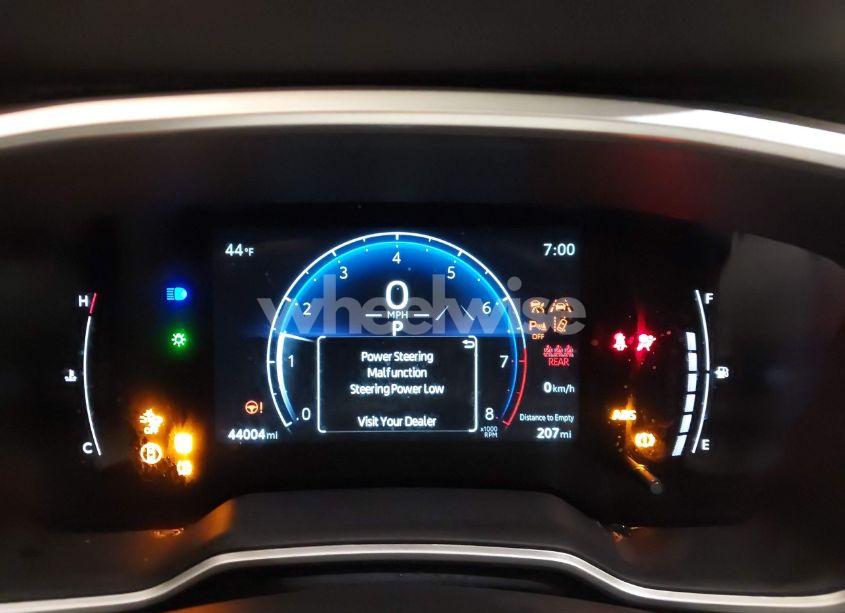 Photo 7 of 2023 Toyota Corolla CROSS XLE (VIN 7MUDAAAG6PV068252)