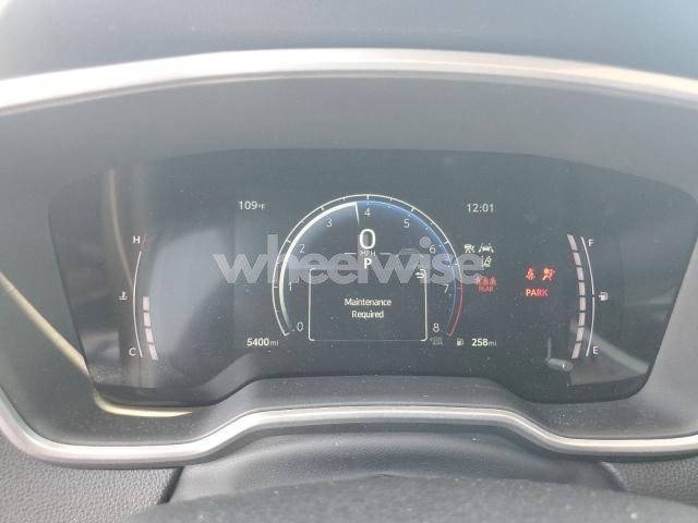 Photo 5 of 2025 TOYOTA COROLLA CROSS XLE (VIN 7MUDAAAG6SV144495)