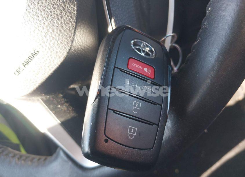 Photo 11 of 2022 Toyota Corolla CROSS XLE (VIN 7MUDAAAG7NV016352)