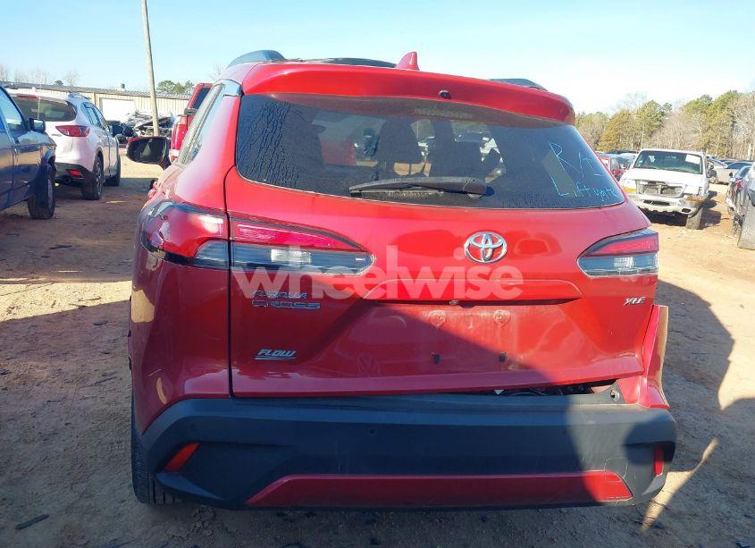 Photo 17 of 2022 Toyota Corolla CROSS XLE (VIN 7MUDAAAG7NV016352)