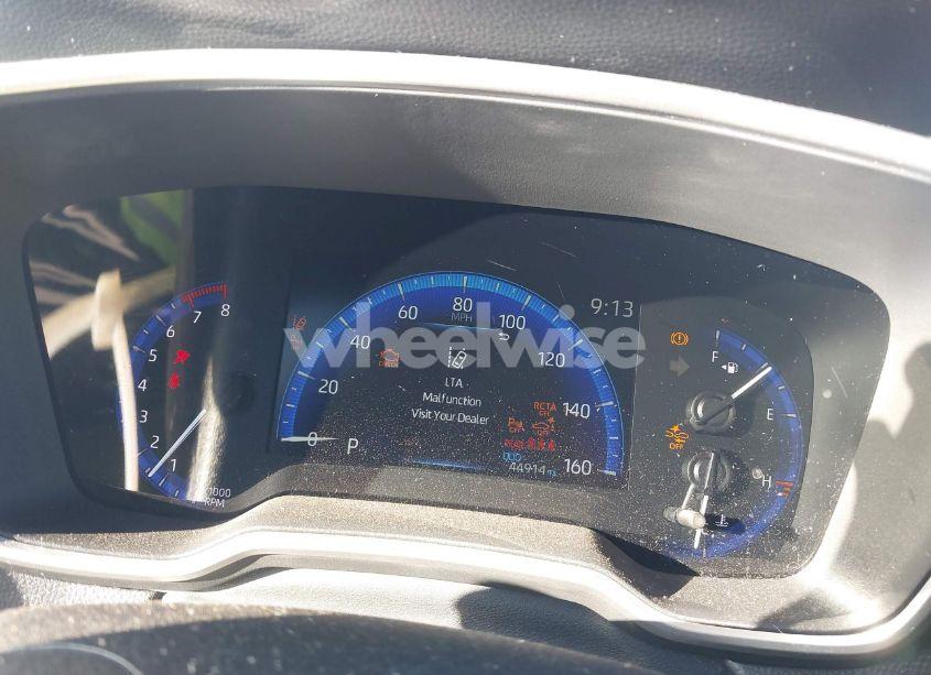 Photo 7 of 2022 Toyota Corolla CROSS XLE (VIN 7MUDAAAG7NV016352)