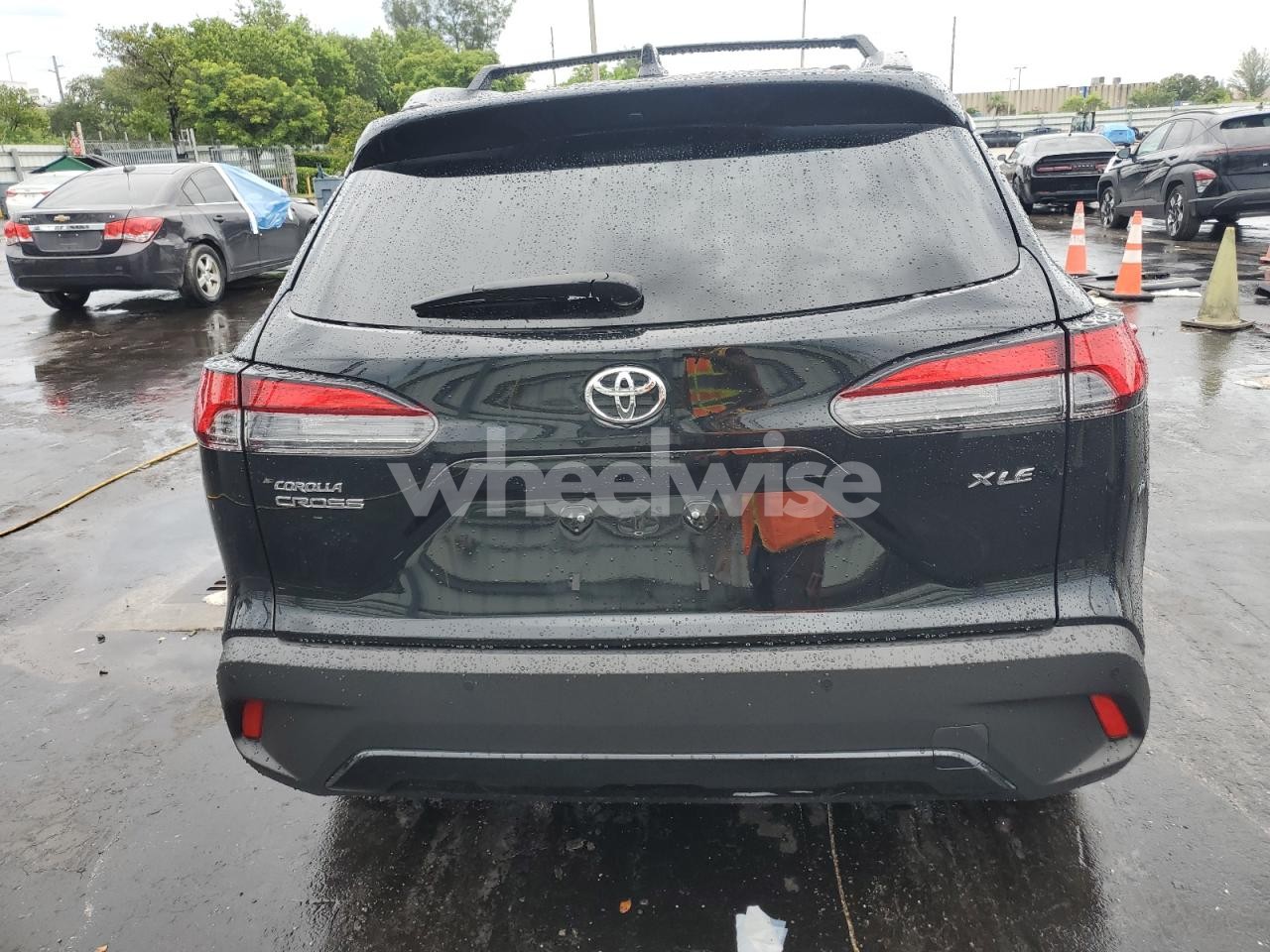 Photo 6 of 2025 TOYOTA COROLLA CROSS XLE (VIN 7MUDAAAG8SV119470)