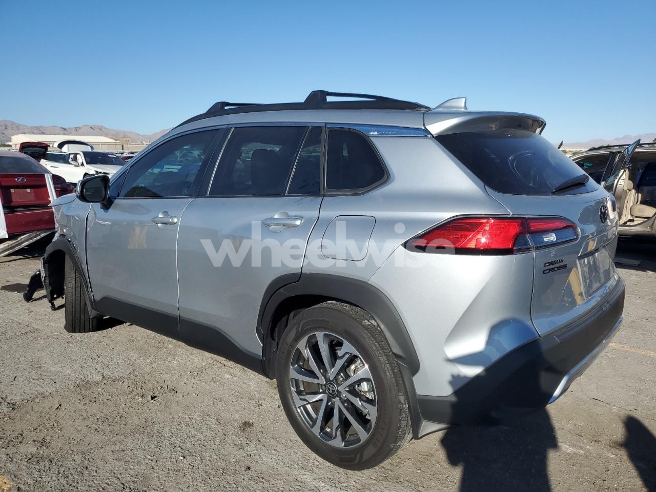 Photo 2 of 2024 TOYOTA COROLLA CROSS XLE (VIN 7MUDAAAG9RV111405)