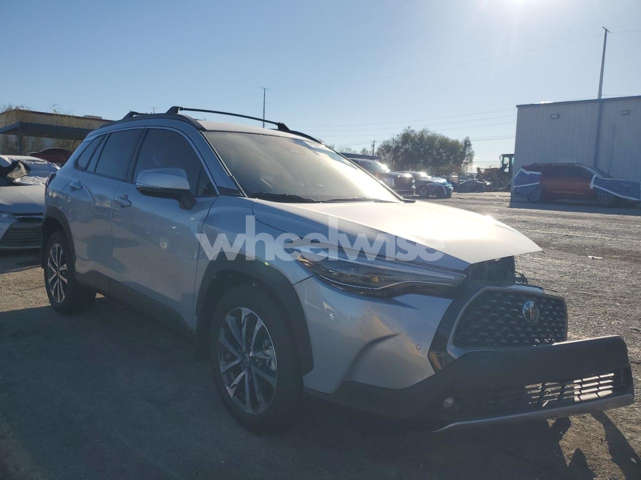 Photo 4 of 2024 TOYOTA COROLLA CROSS XLE (VIN 7MUDAAAG9RV111405)